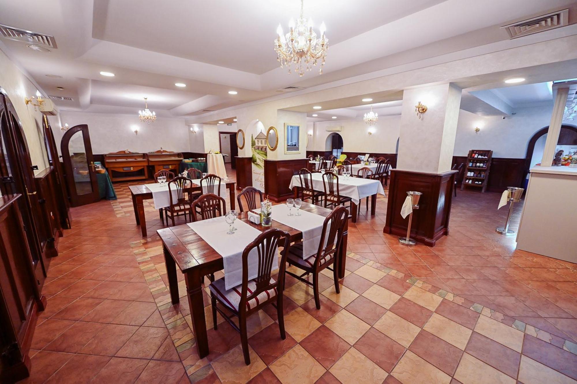 Hotel Conacul Domnesc 3*
